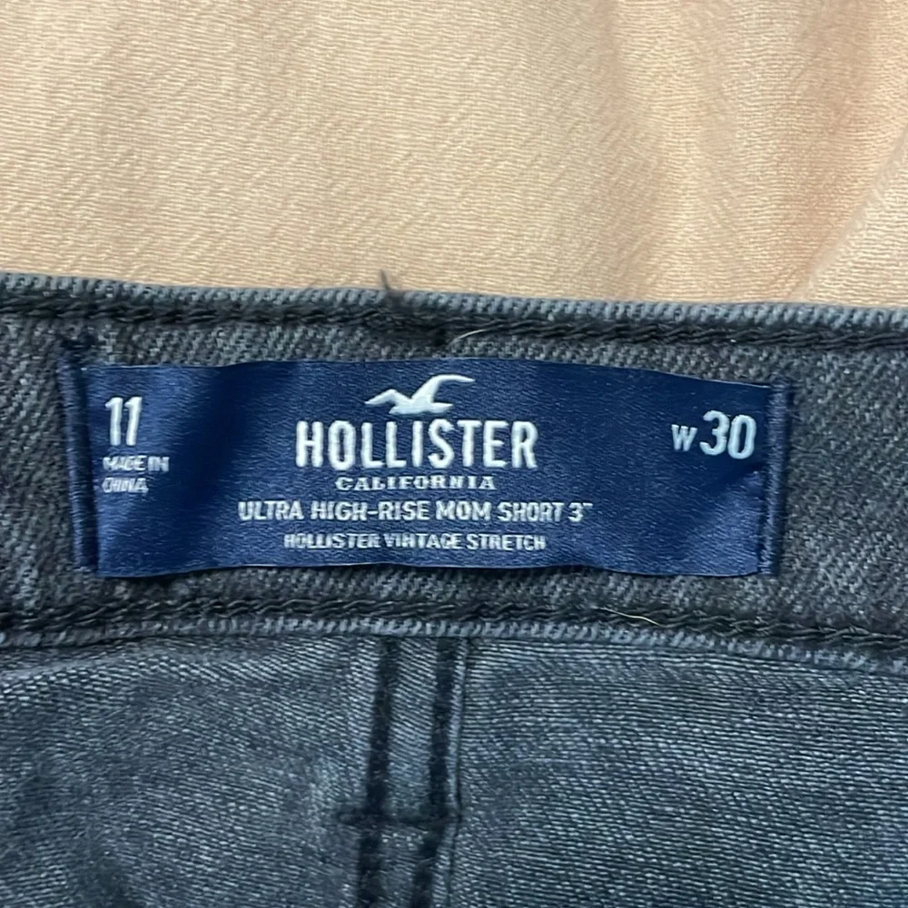 NWT Hollister Ultra High Rise Mom‎ Short 3” Size 11 - Picture 7 of 10